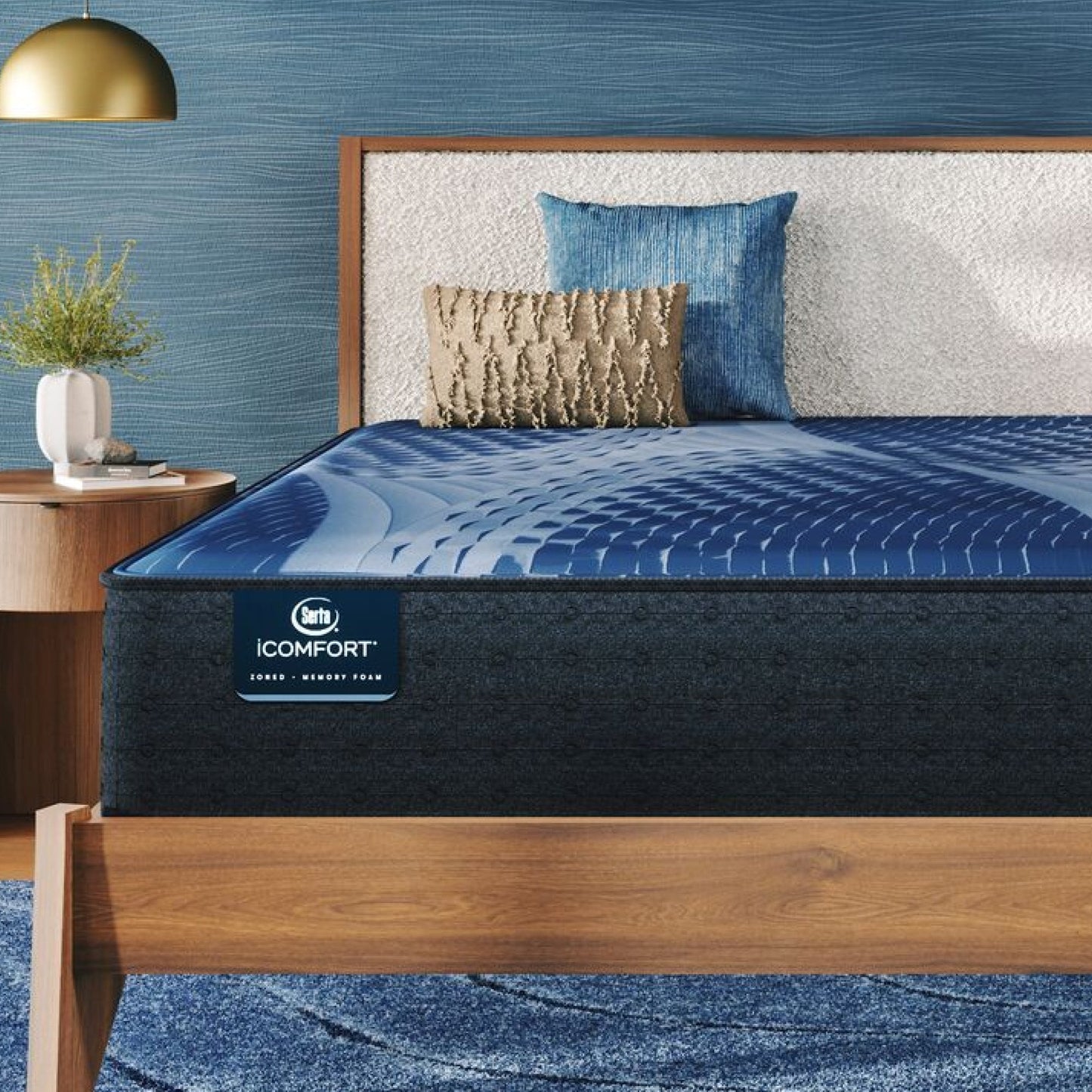 Serta Aspire Plush iComfort mattress primary image